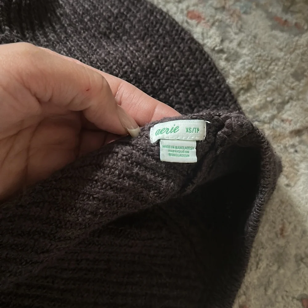 Aerie sweatshirt - Picture 3 of 4